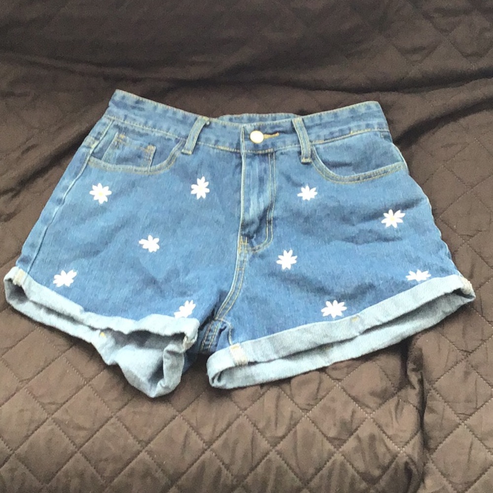 Forever 21 Jean Shorts (New) —Cute for the summer